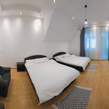 Hotel Hillside Oradea Exteriér fotografie