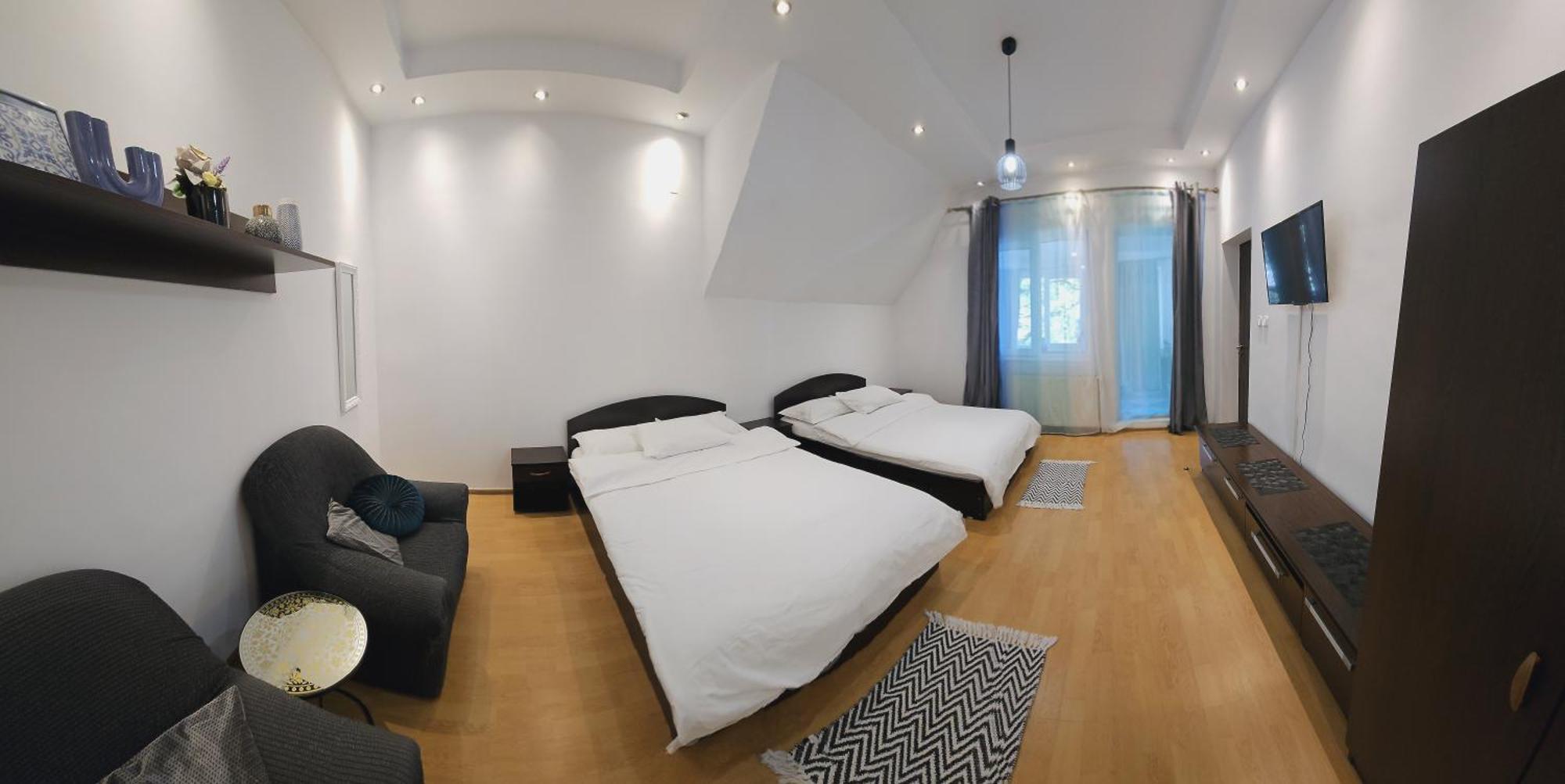 Hotel Hillside Oradea Exteriér fotografie